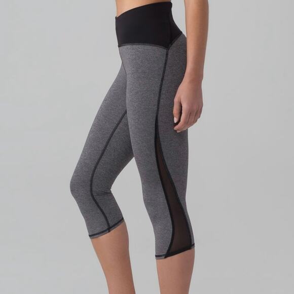 LULULEMON Heathered Black Train Times Crop Active Running‎ Workout Capris Size 4 - Picture 1 of 13